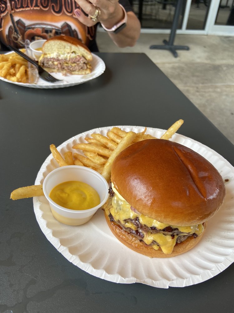 New State Burgers & Spirits 1705 NW 16th St ste a, Oklahoma City