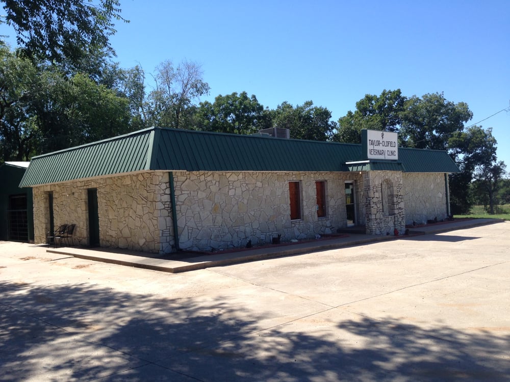 Taylor-Oldfield Veterinary Clinic: Oldfield Ladd DVM