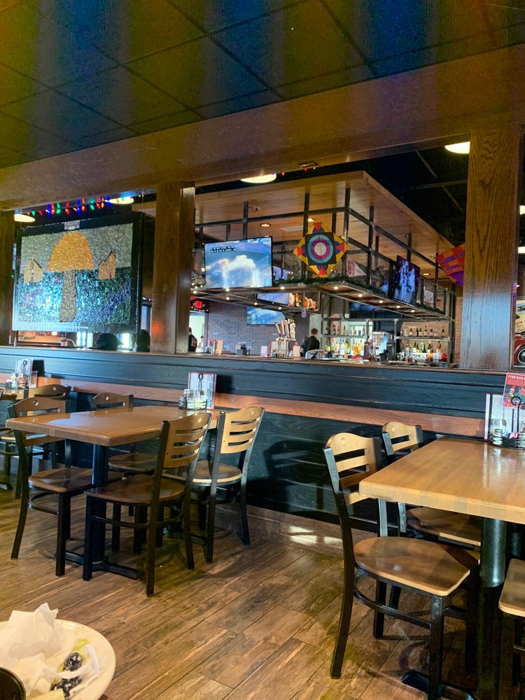 Hideaway Pizza 10461 S Memorial Dr #7040, Tulsa