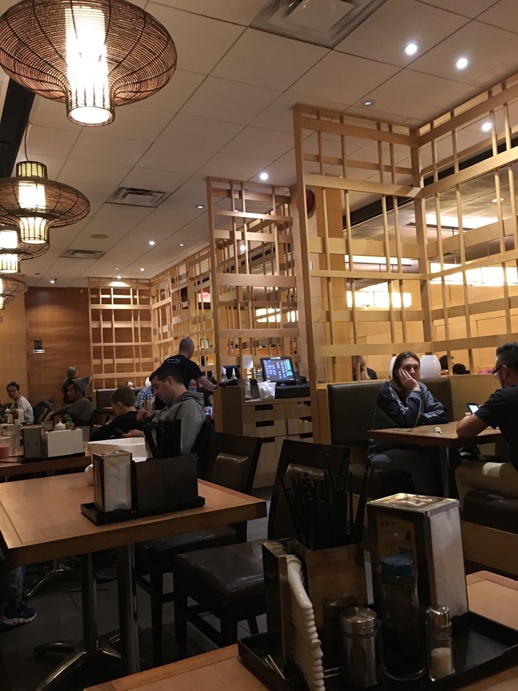 Thuan Kieu Vietnamese Restaurant 1275 Highbury Ave N #116, London