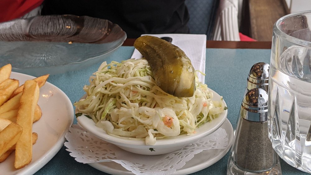Peter's On Eglinton Restaurant 1035 Eglinton Ave E, Mississauga