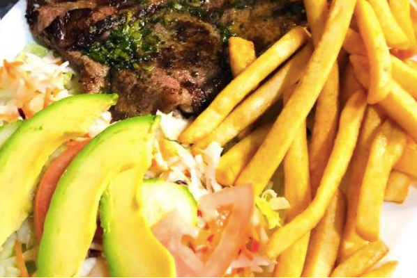 La Bonita Latin American Restaurant 1065 Canadian Pl #109, Mississauga
