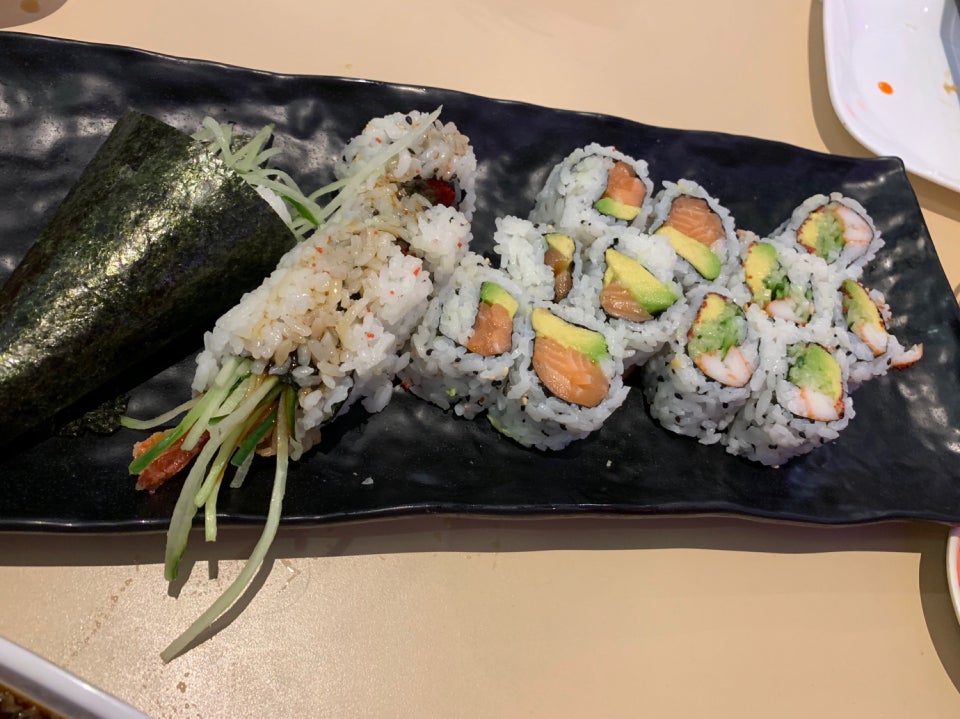 Kanda Sushi 2325 Hurontario St, Mississauga