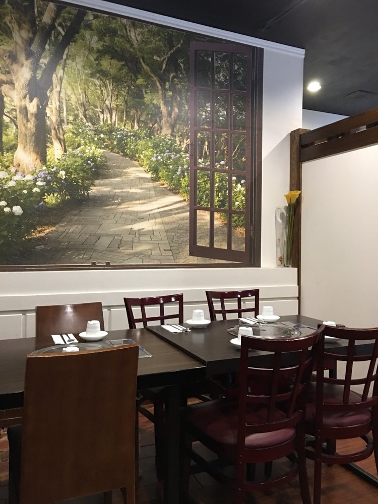 ManDooHyang 169 Dundas St E, Mississauga