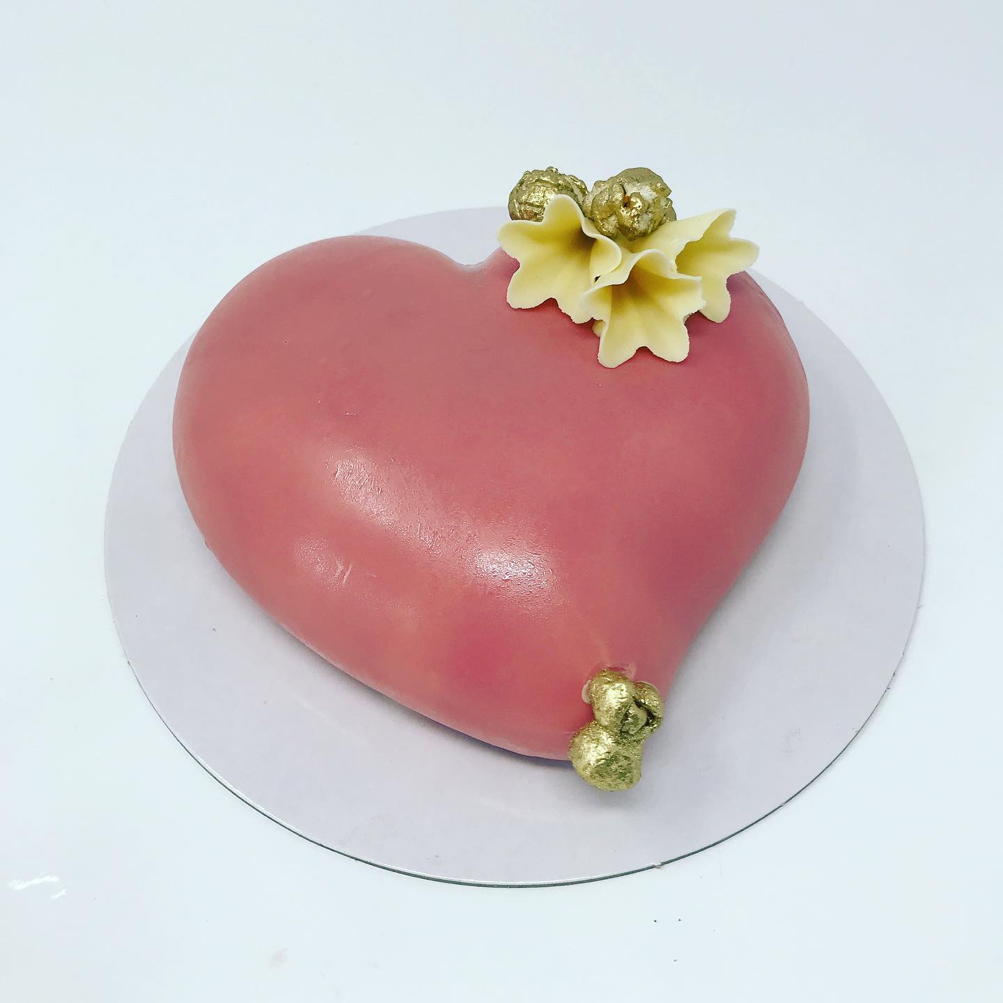 GOLD CHERRY BAKERY 233 Lakeshore Rd E, Mississauga
