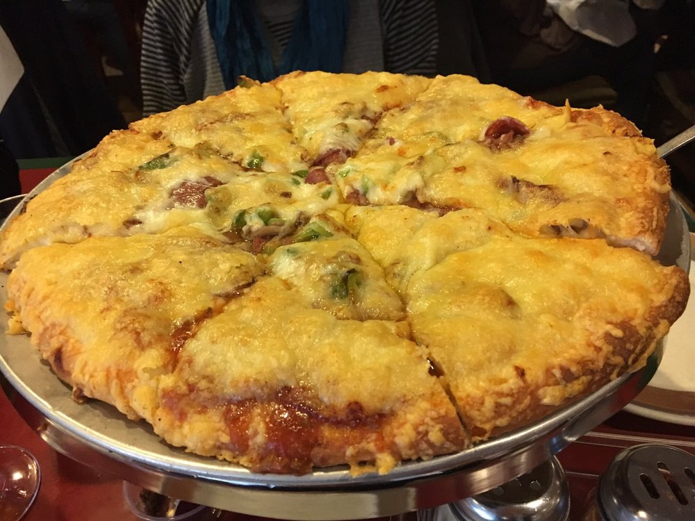 Colonnade Pizza 280 Metcalfe St, Ottawa