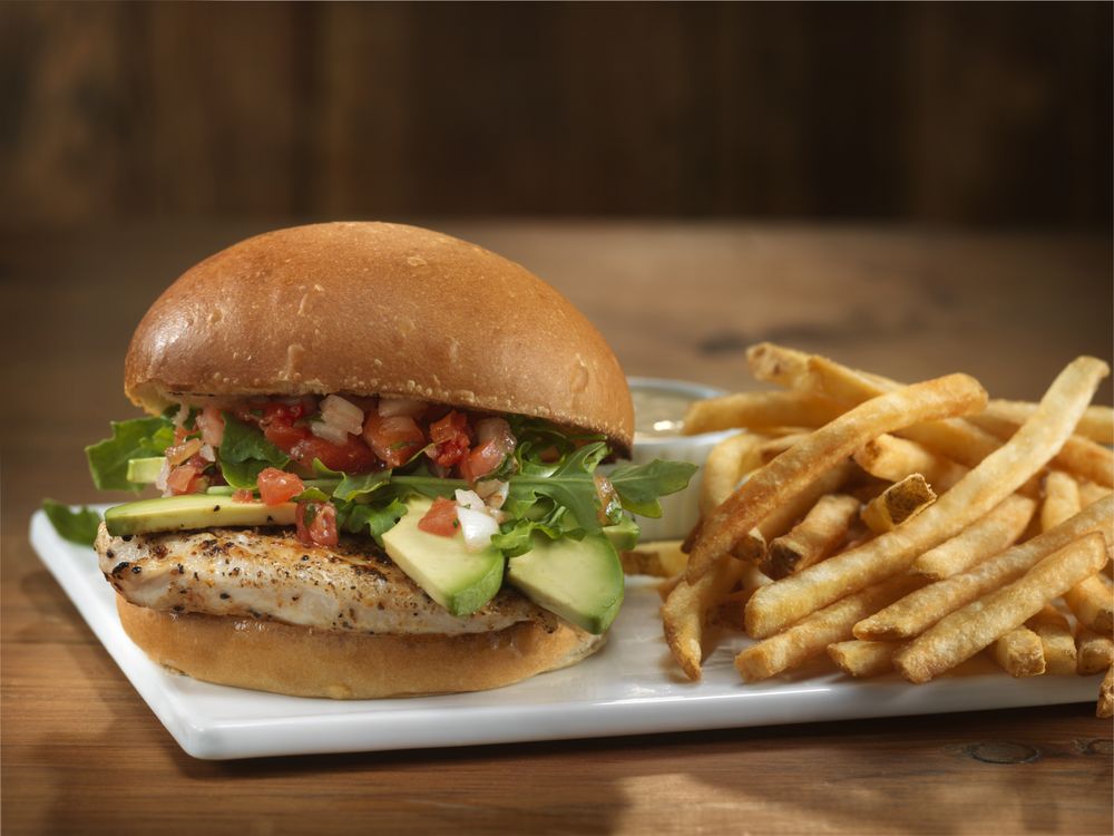 Lone Star Texas Grill 128 George St, Ottawa
