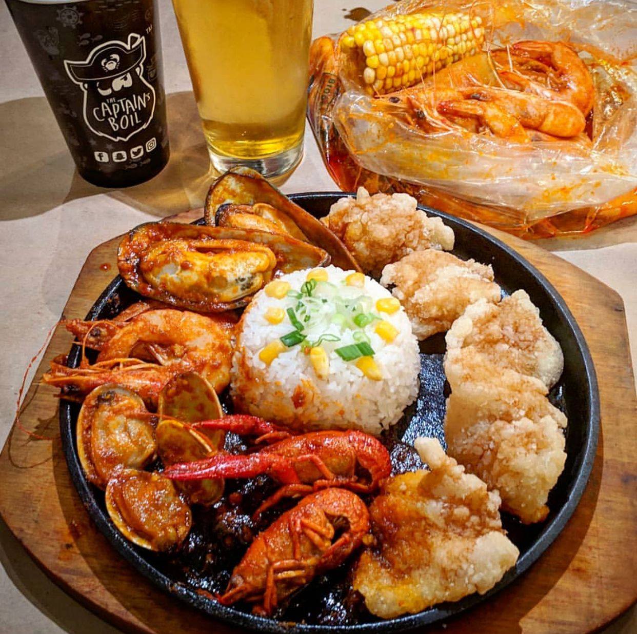 The Captain's Boil 290 W Hunt Club Rd #4b, Ottawa