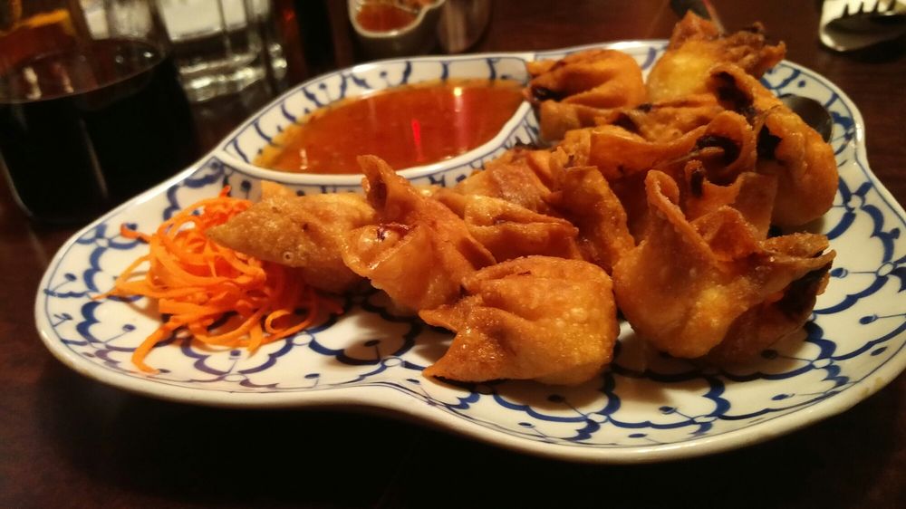 Silver Spoon Thai Cuisine 1775 Carling Ave, Ottawa