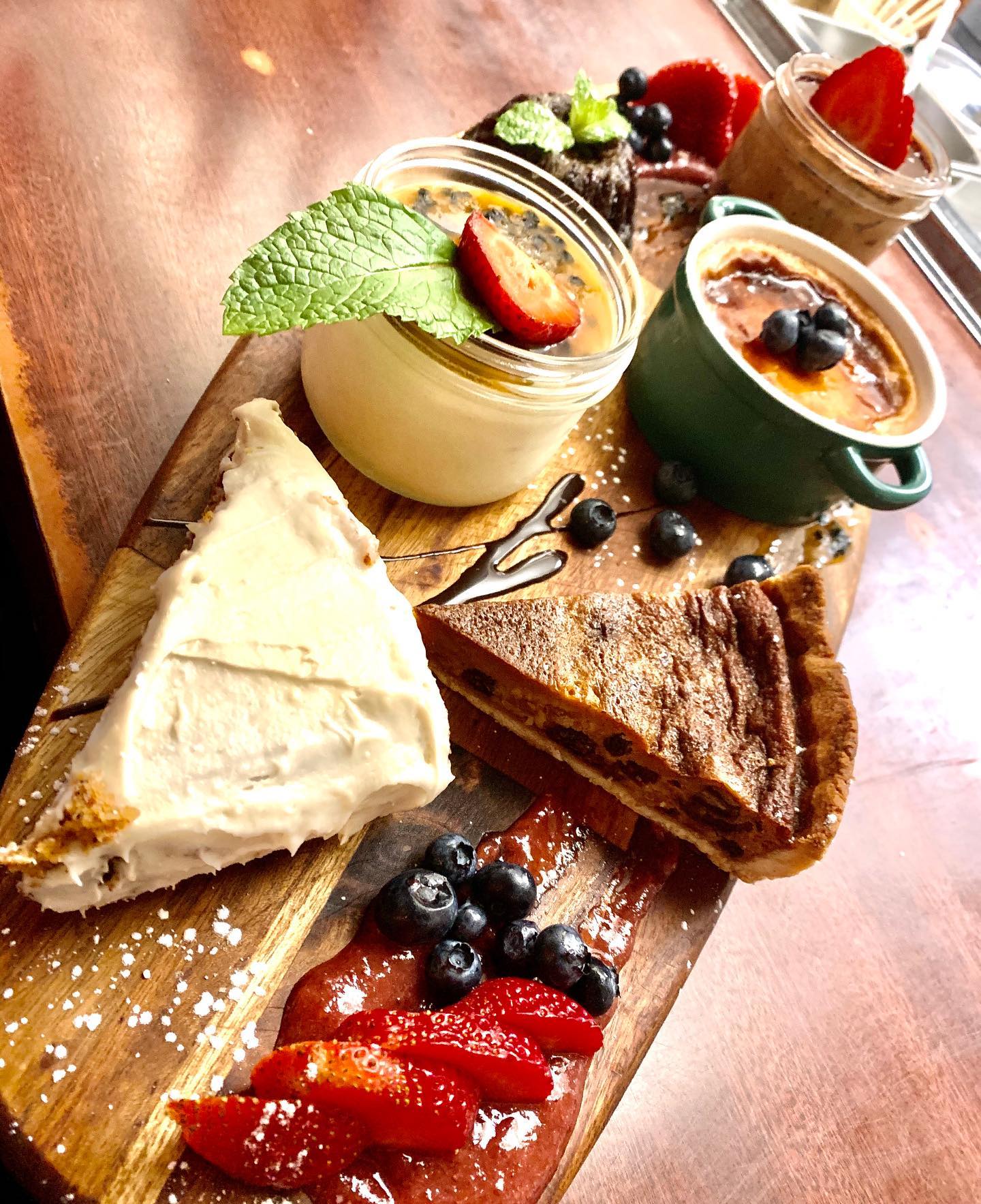 Marron Bistro 948 Eglinton Ave W, Toronto