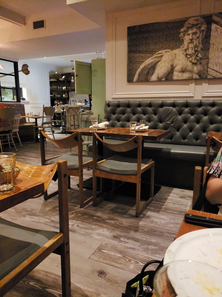 Nodo Hillcrest 794 St Clair Ave W, Toronto