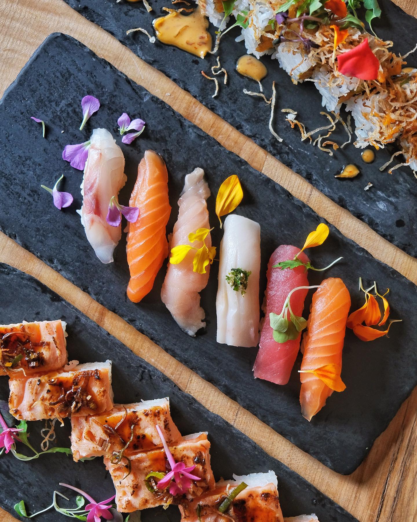 Saku Sushi 478 Queen St W, Toronto