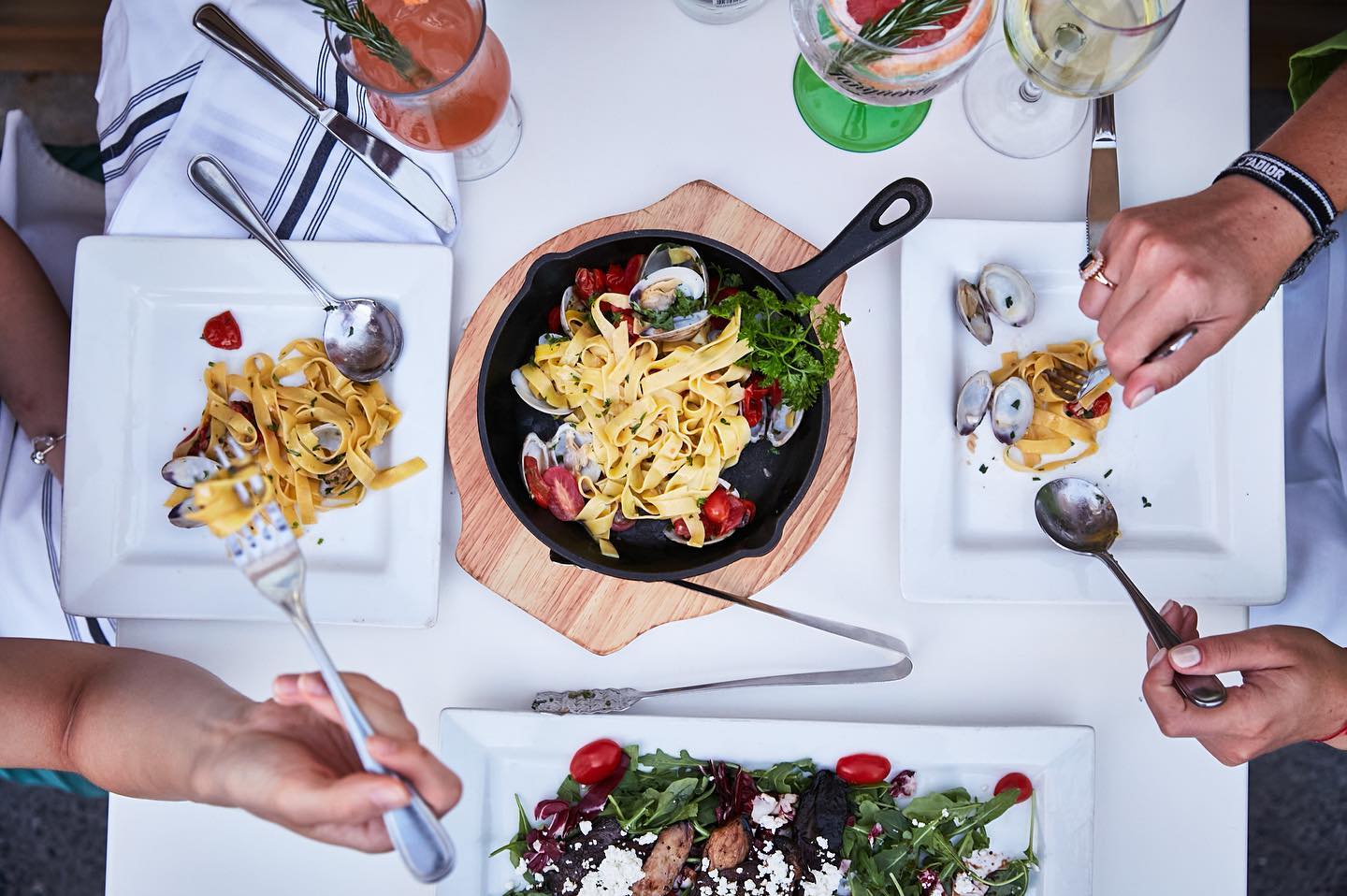La Vecchia Restaurant Uptown 2405 Yonge St A, Toronto