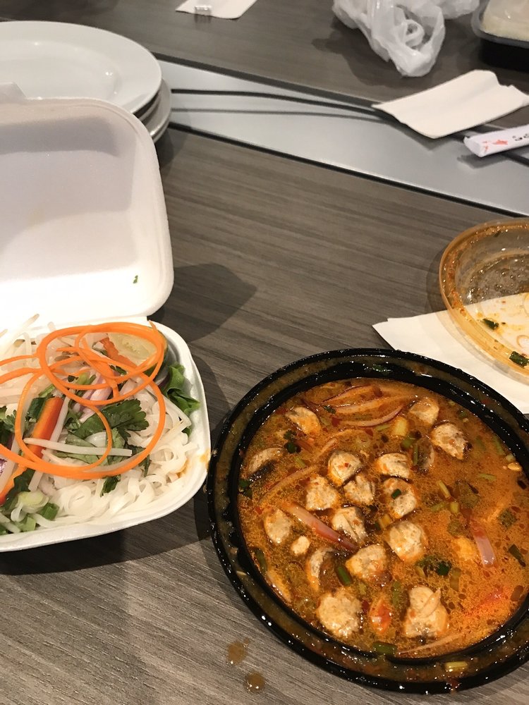 Bolan Thai Cuisine 709 Mt Pleasant Rd, Toronto