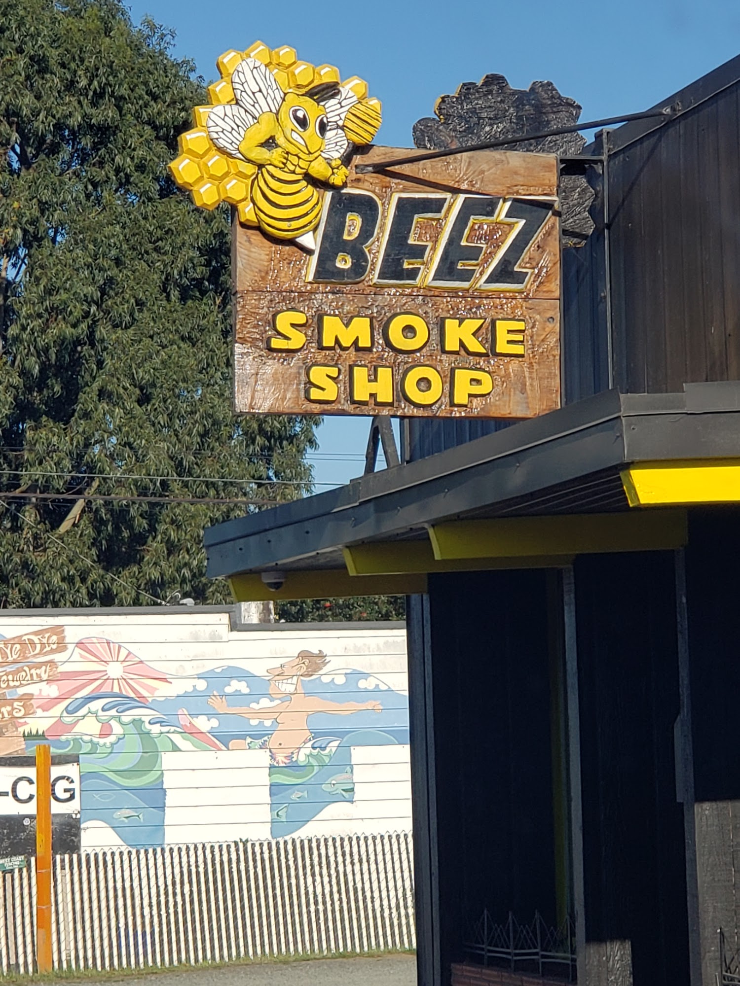 Beez Smoke Shop