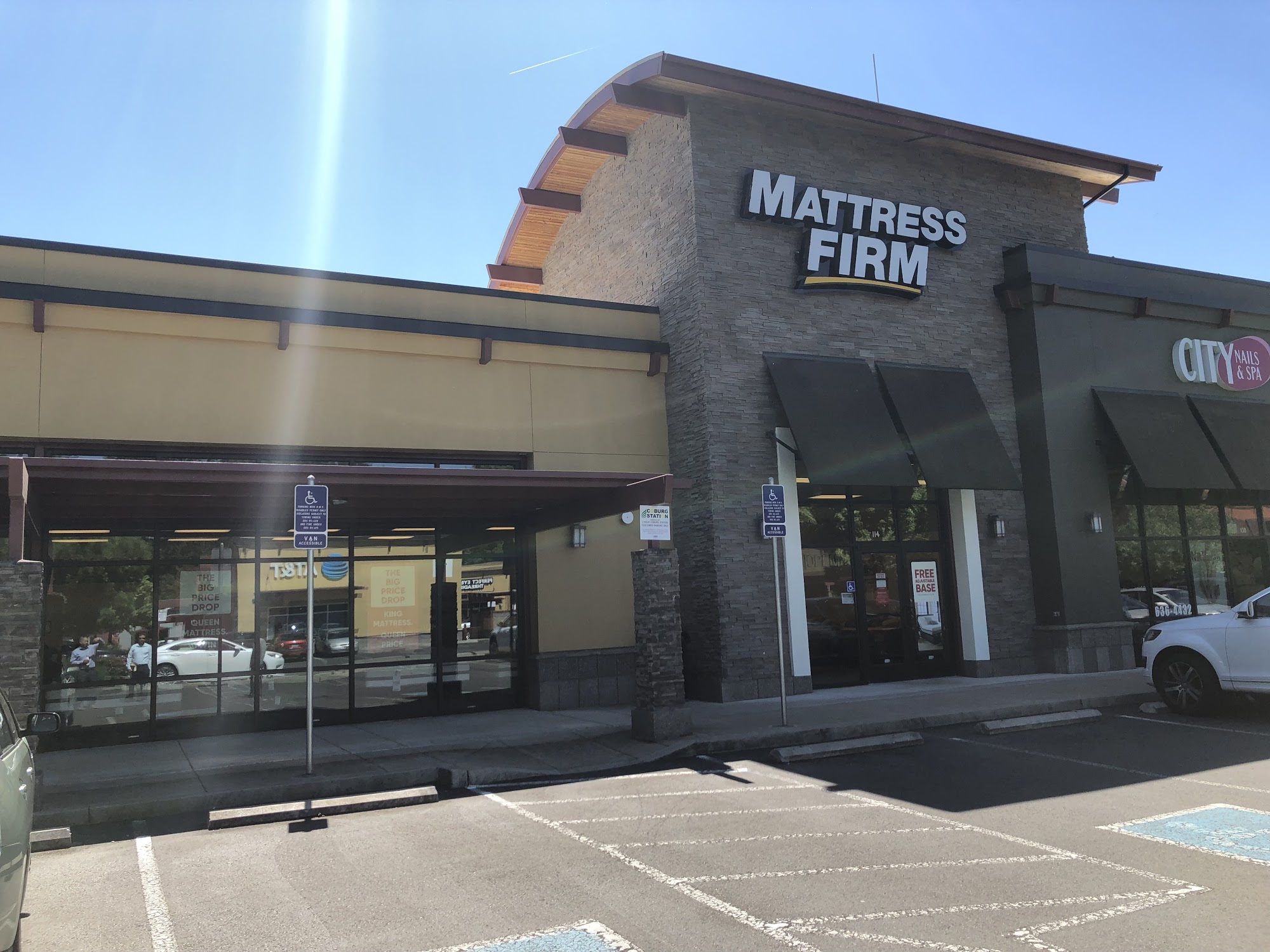 Mattress Firm Eugene Coburg Station