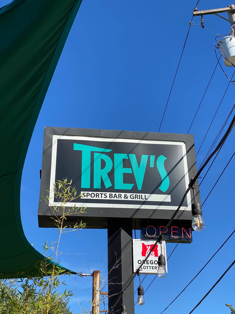 Trev's Sports Bar & Grill 1675 Franklin Blvd, Eugene