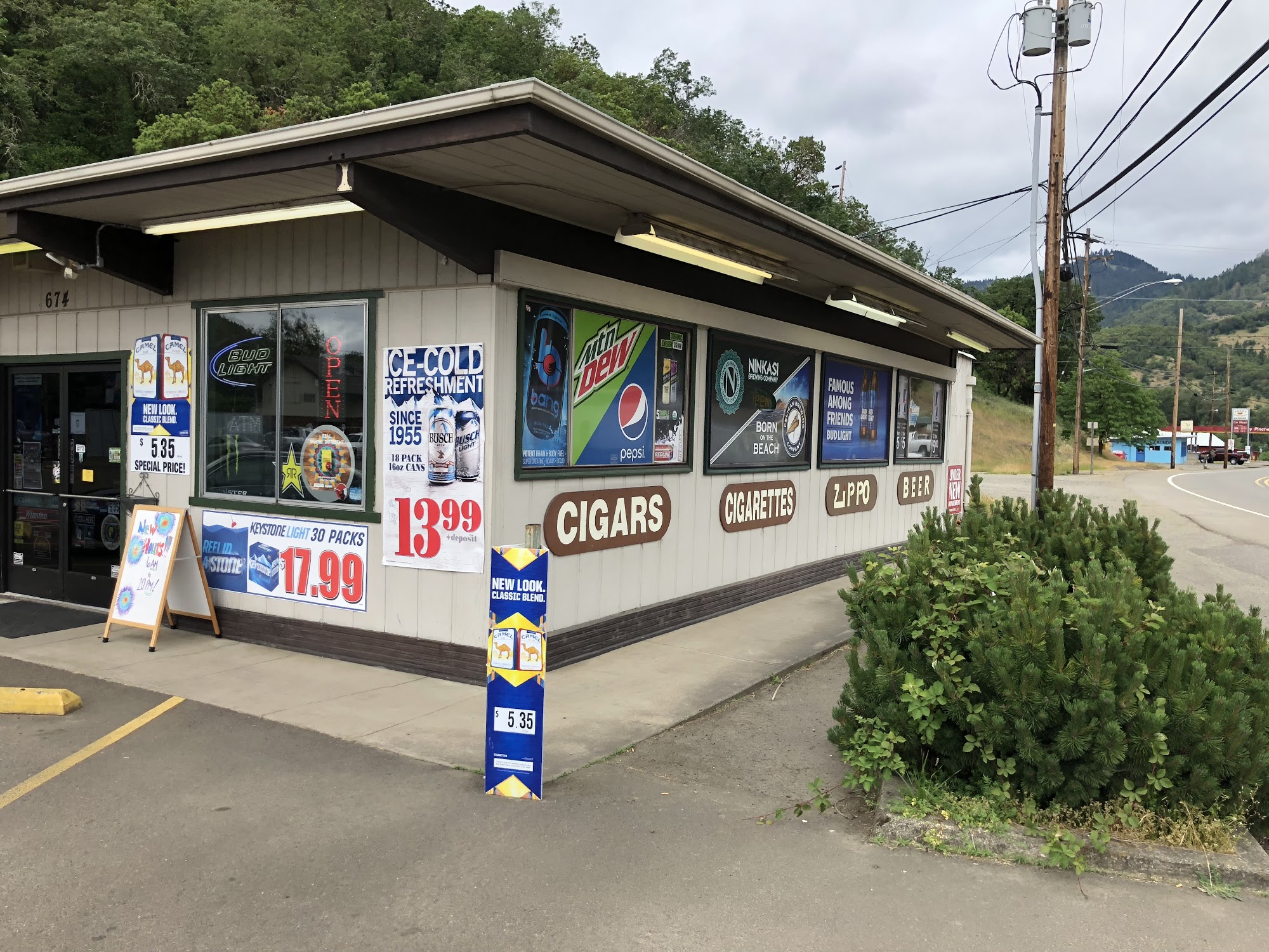 SMOKES & MORE AND FOOD MART