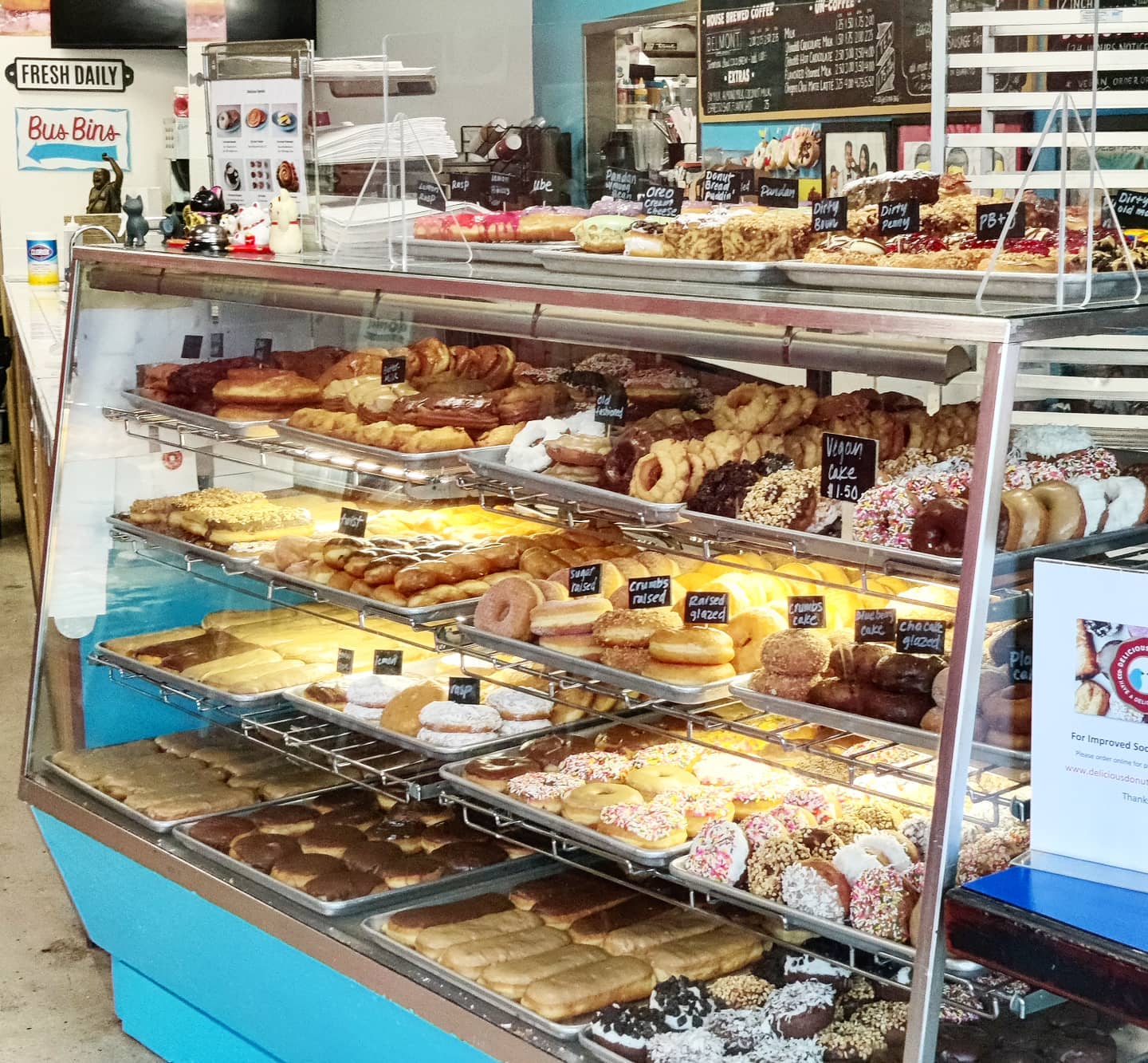 Delicious Donuts 12 SE Grand Ave, Portland