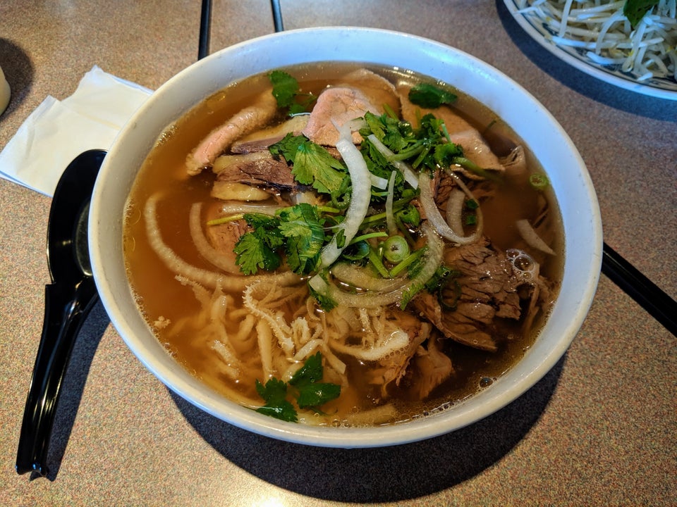 Phở Nguyên Restaurant 4795 SW 77th Ave, Portland