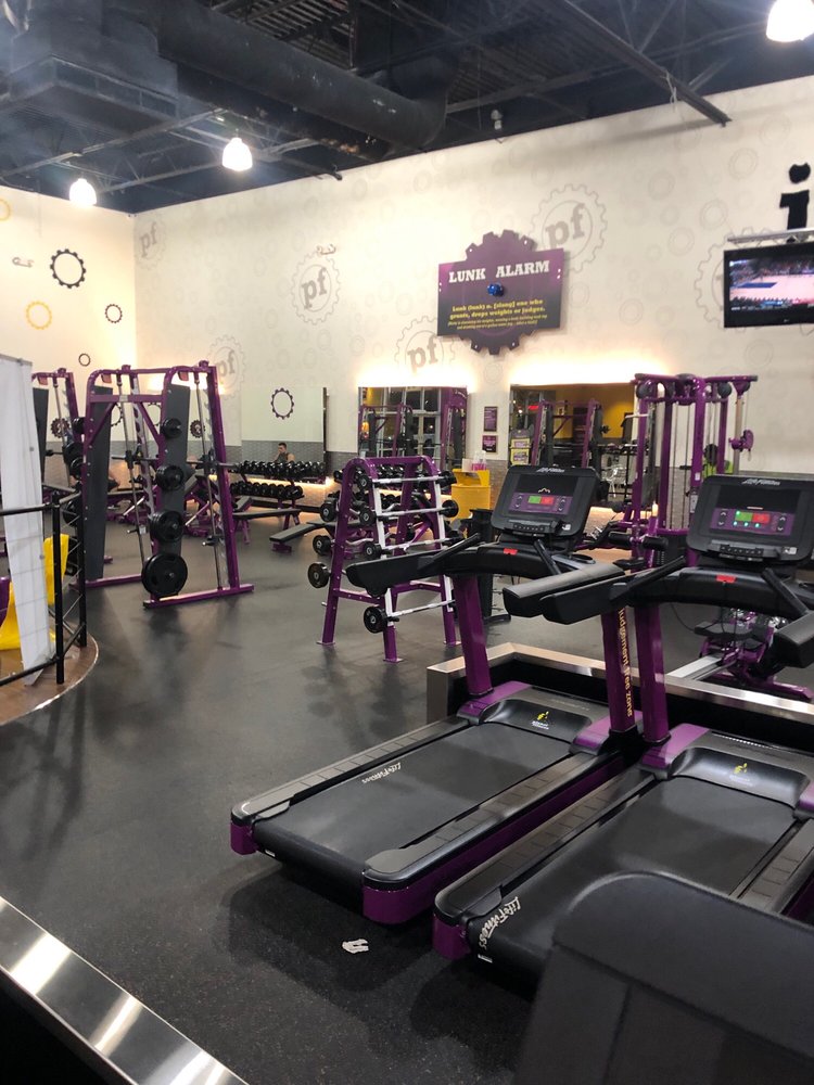 Planet Fitness 2787 Lancaster Dr NE, Salem