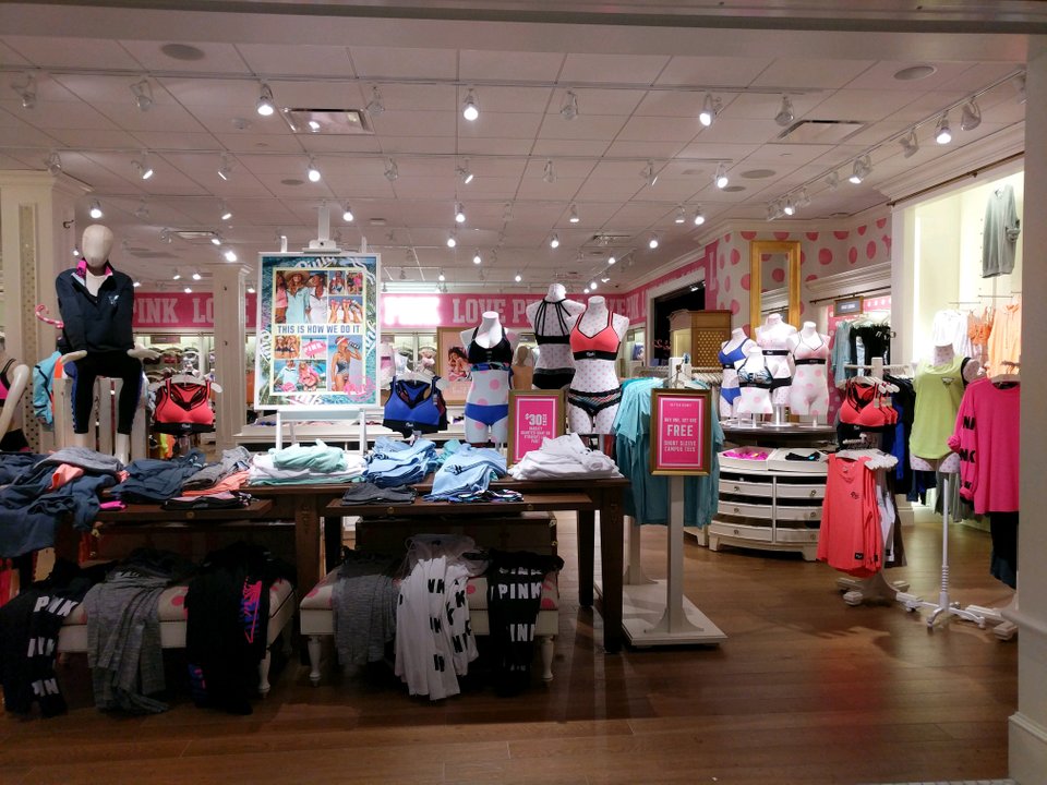 Victoria's Secret 401 Center St NE #1140, Salem