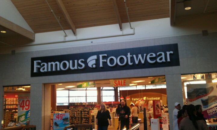 Famous Footwear Salem