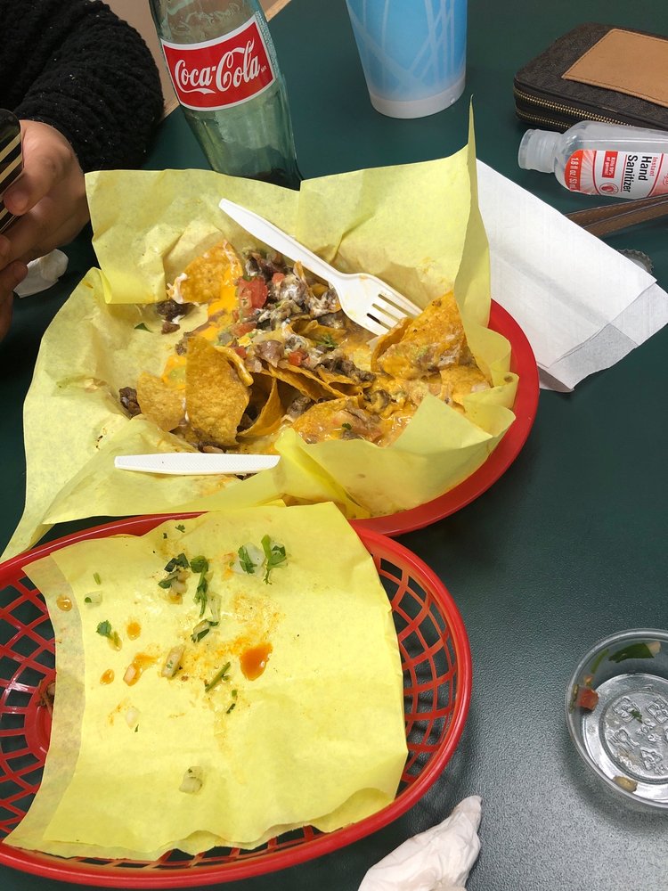Nachos Locos Mexican Food 3815 Devonshire Ave NE #100, Salem