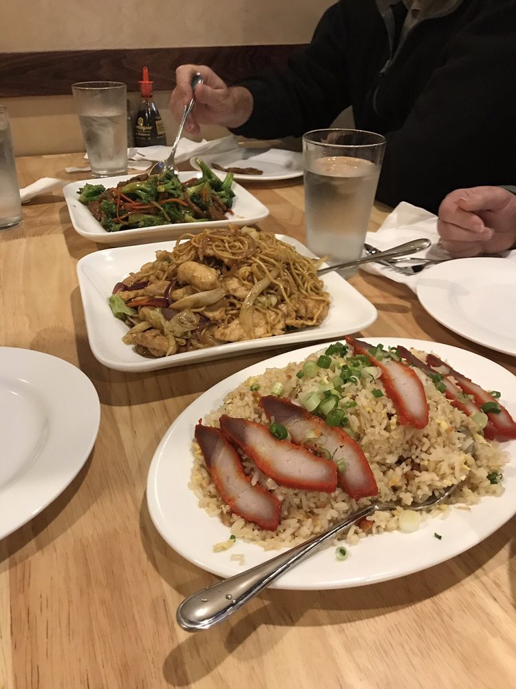 Chen's Family Dish 2138 Lancaster Dr NE #139, Salem