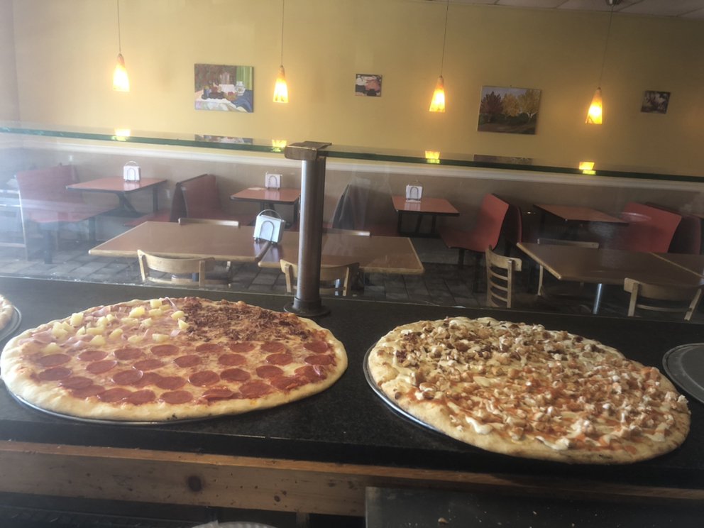 Primo Pizza & Grill 2431 W Emaus Ave, Allentown