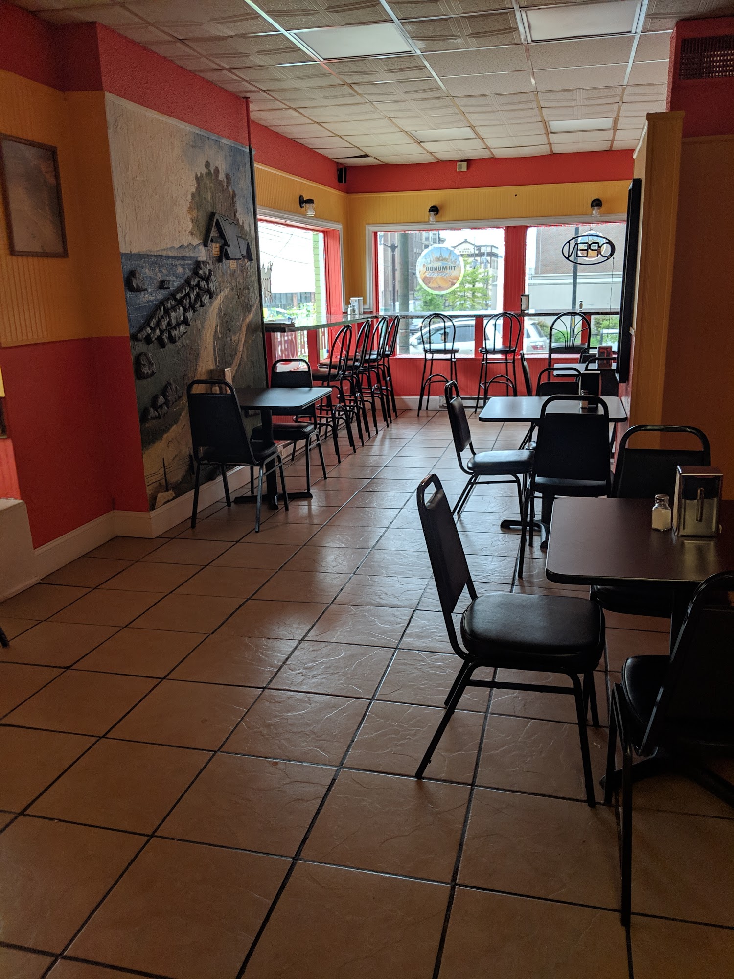 Tu Mundo Empanadas 44 N Eighth St, Allentown