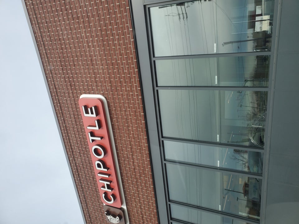 Chipotle Mexican Grill 2204 W 12th St, Erie