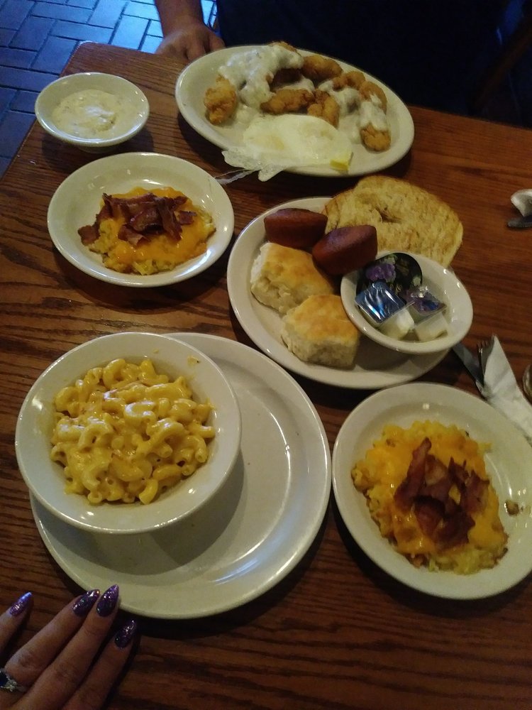 Cracker Barrel Old Country Store 7810 Interstate Dr, Erie