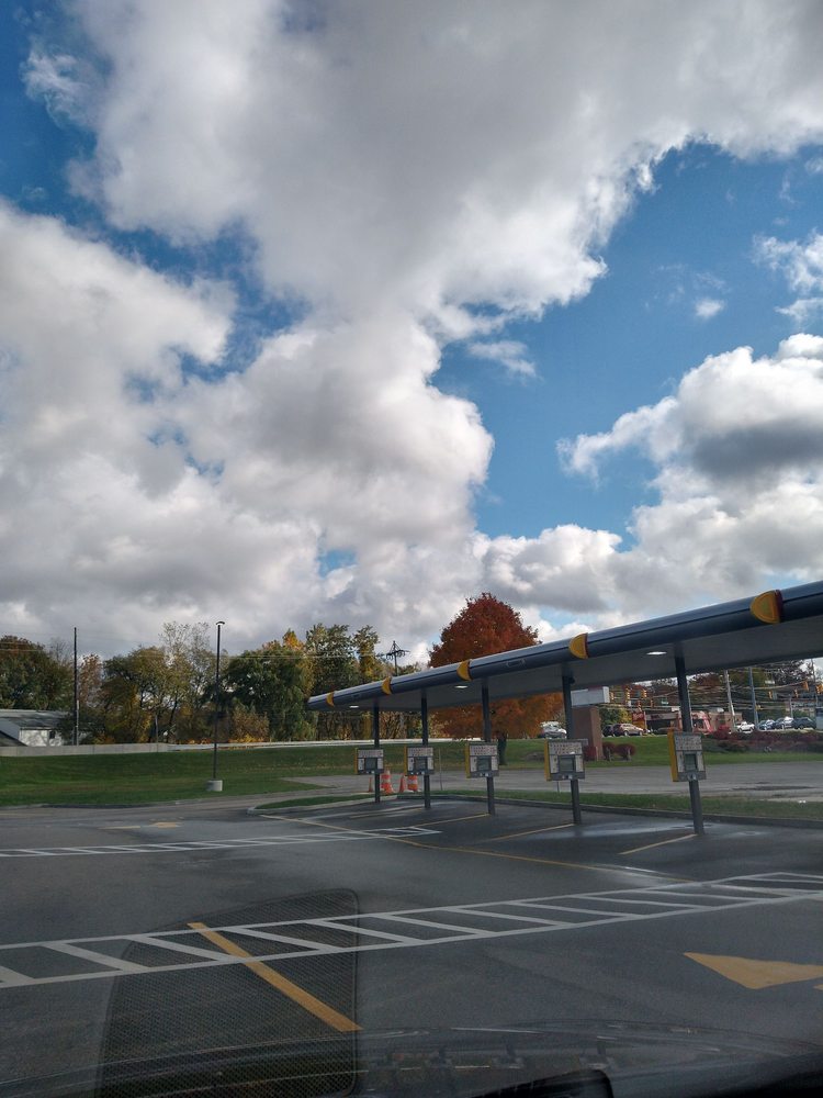 Sonic Drive-In 5854 Peach St Unit 0985, Erie