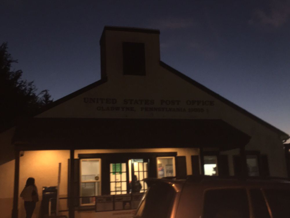 United States Postal Service 326 Conshohocken State Rd, Gladwyne