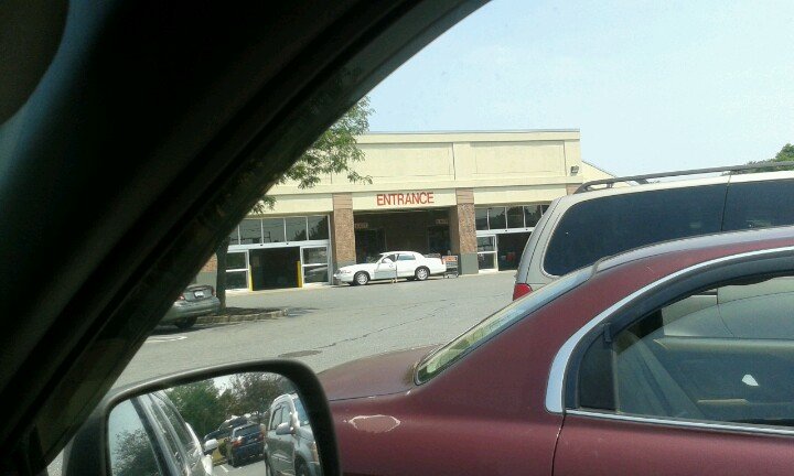 Costco Pharmacy 1875 Hempstead Rd, Lancaster