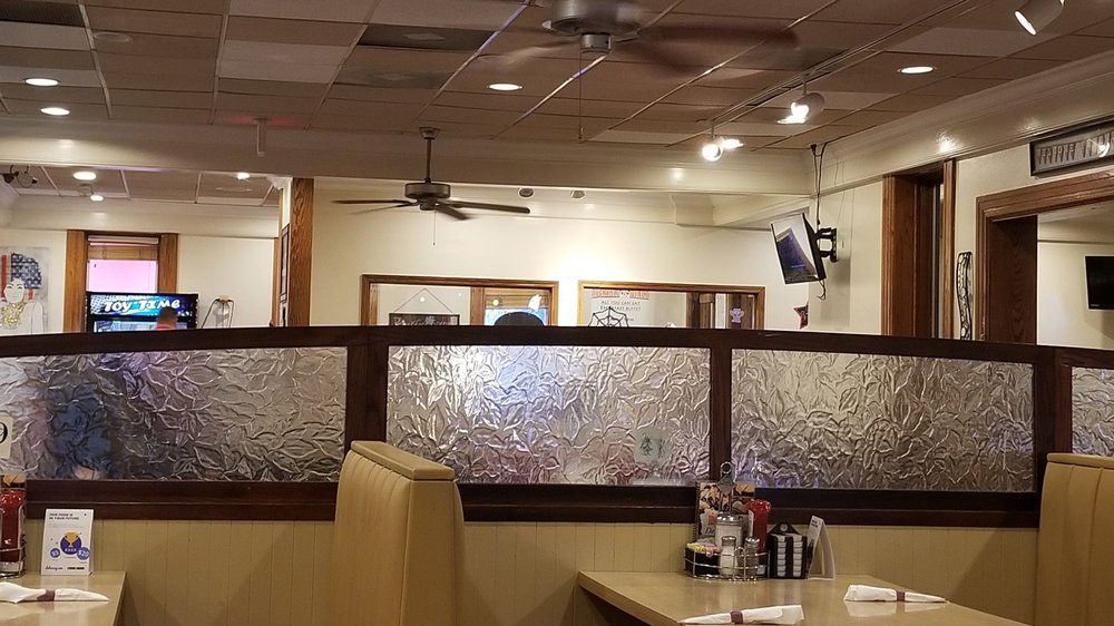 Rockvale Diner 2472 US-30, Lancaster