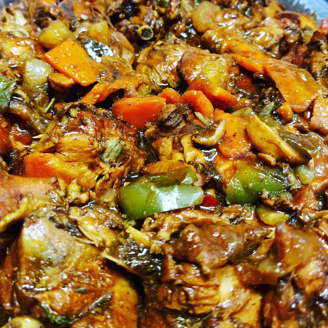 Caribbean Wave Jamaican Jerk Restaurant 701 E Chestnut St #3125, Lancaster