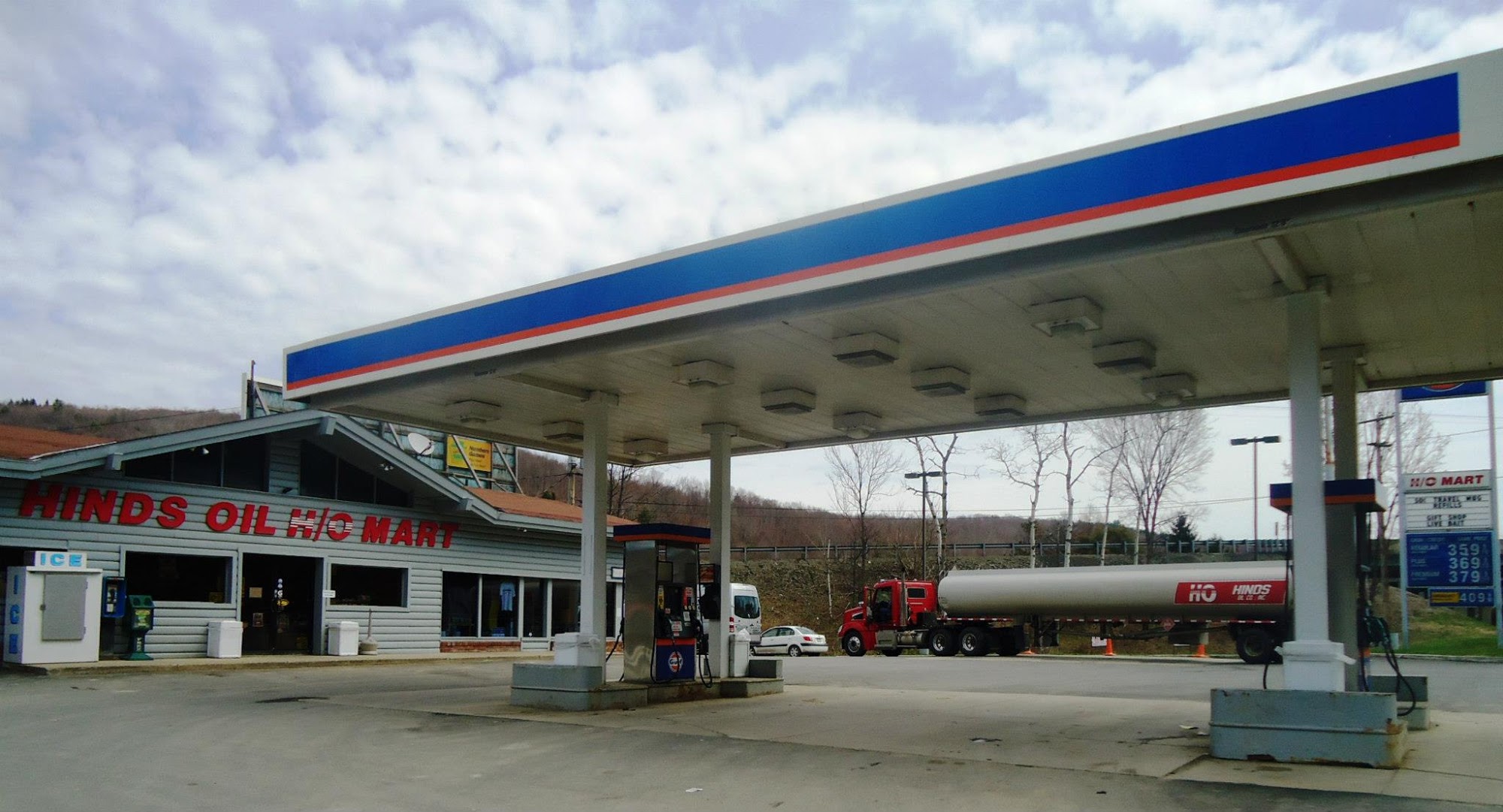 Hinds Mart - New Milford
