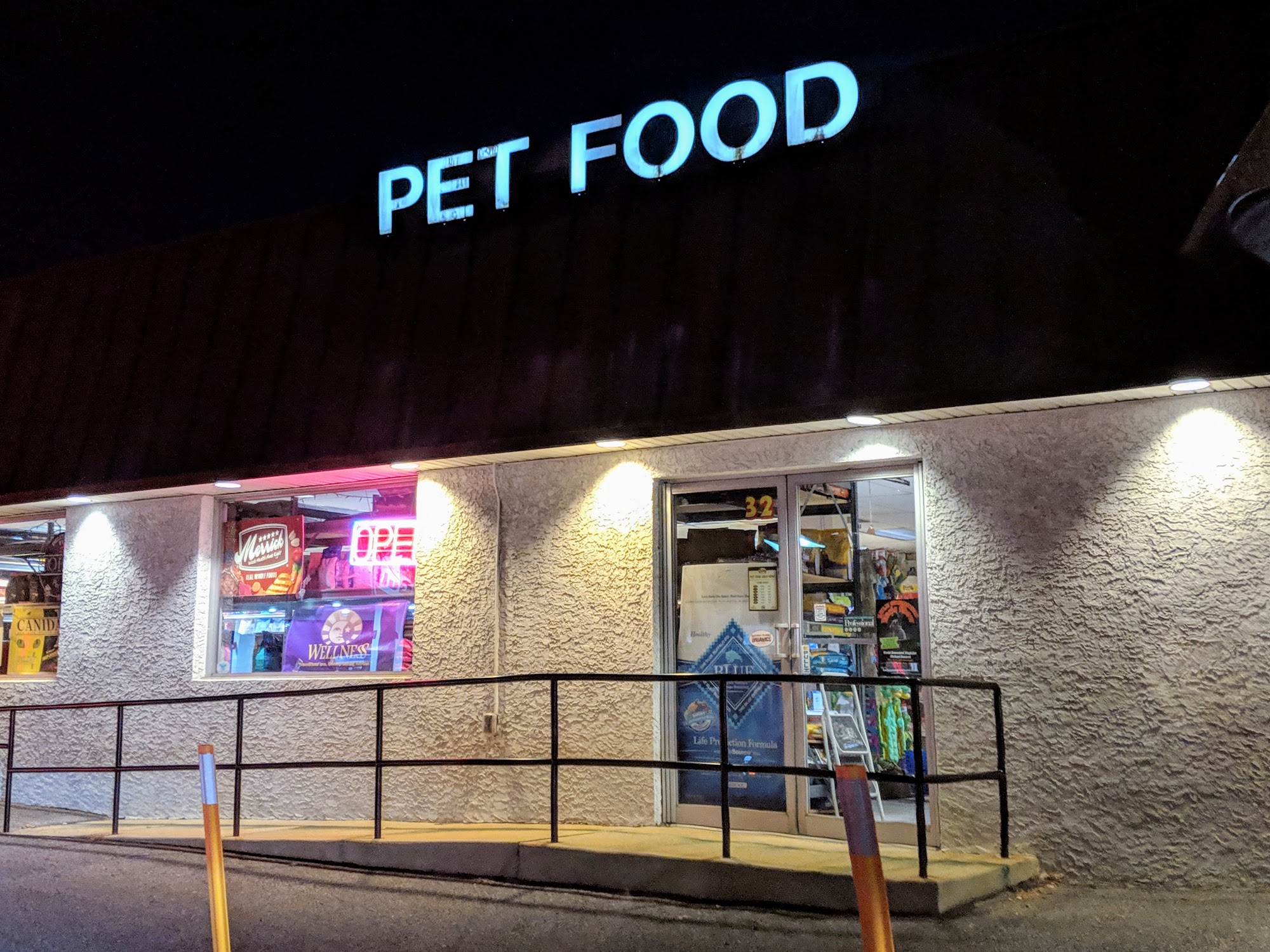 Delchester Discount Feed & Pet