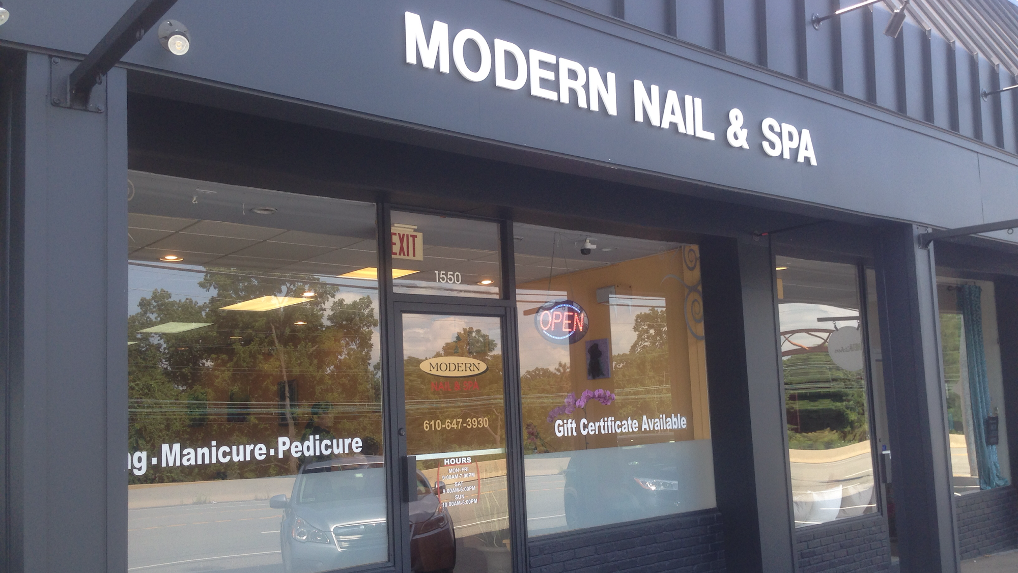Modern Nail & Spa