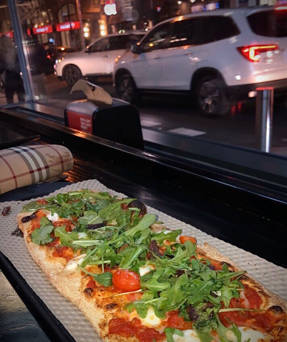 &pizza - Walnut 1430 Walnut St, Philadelphia