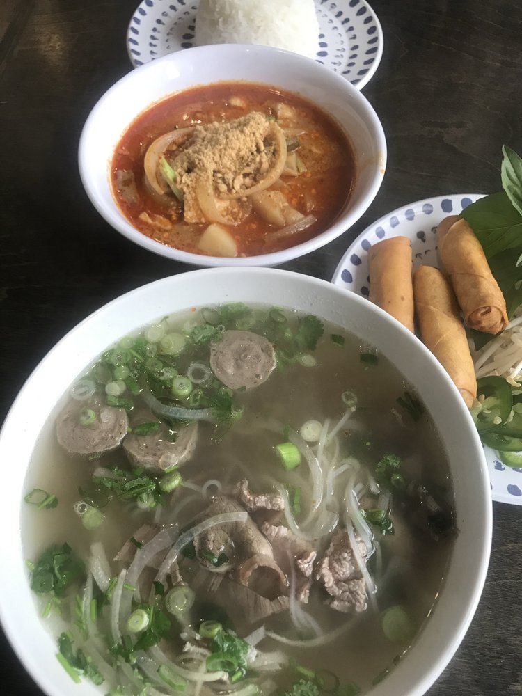 Daleng Restaurant 4653 Walnut St, Philadelphia