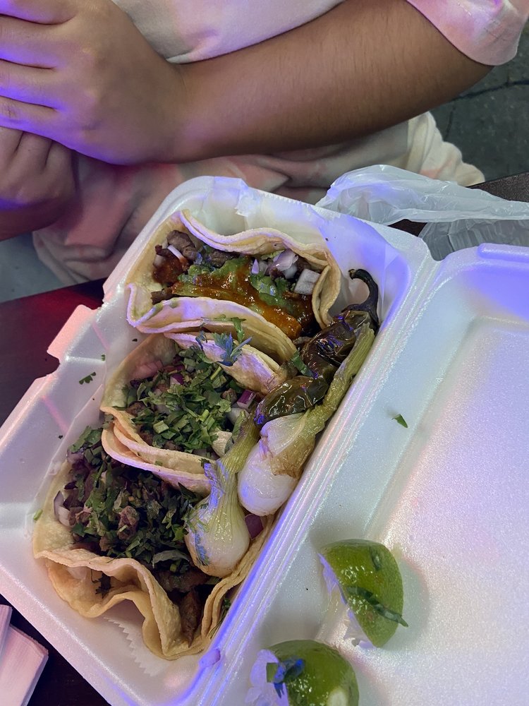 Taqueria La Prima 1104 S 9th St, Philadelphia