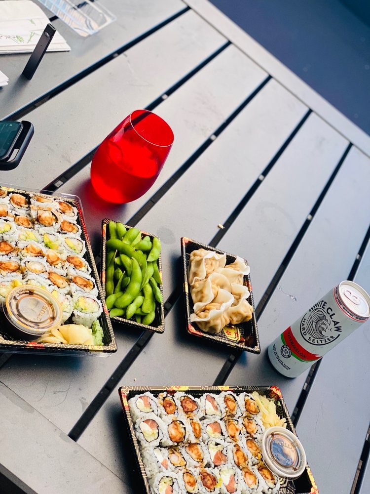 Vic Sushi Bar 2035 Sansom St, Philadelphia
