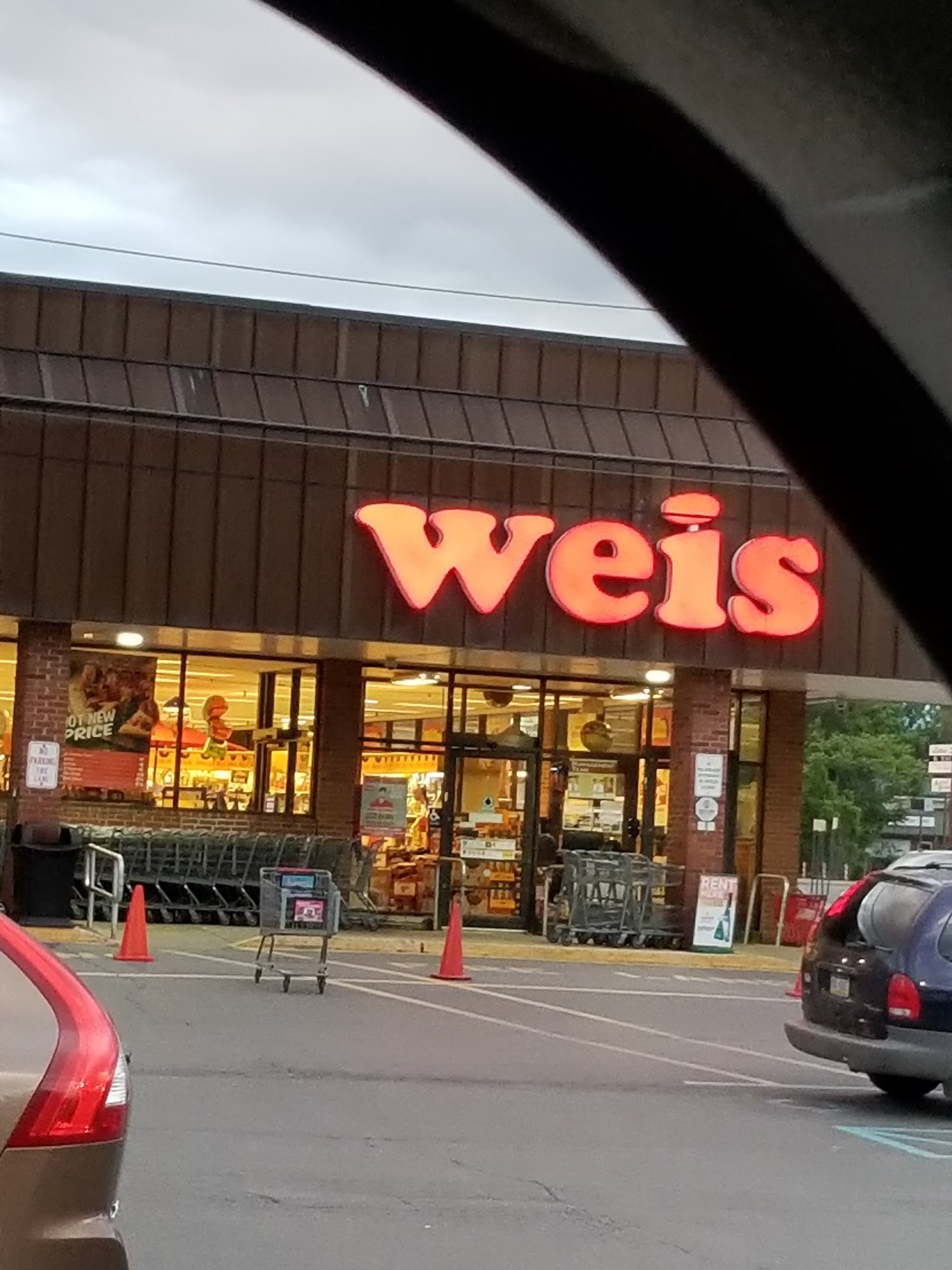 Weis Markets