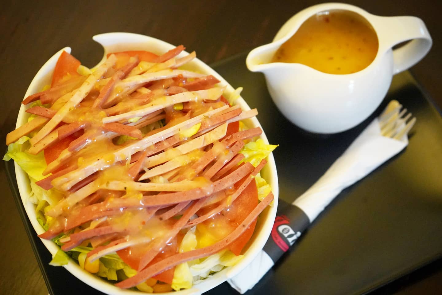 Chez Hailar - Persian Restaurant | Halal Cafe Downtown Montreal - Best pizza, sandwiche, hot dog, rôti de boeuf in Montreal 1612 Sherbrooke St W, Montreal