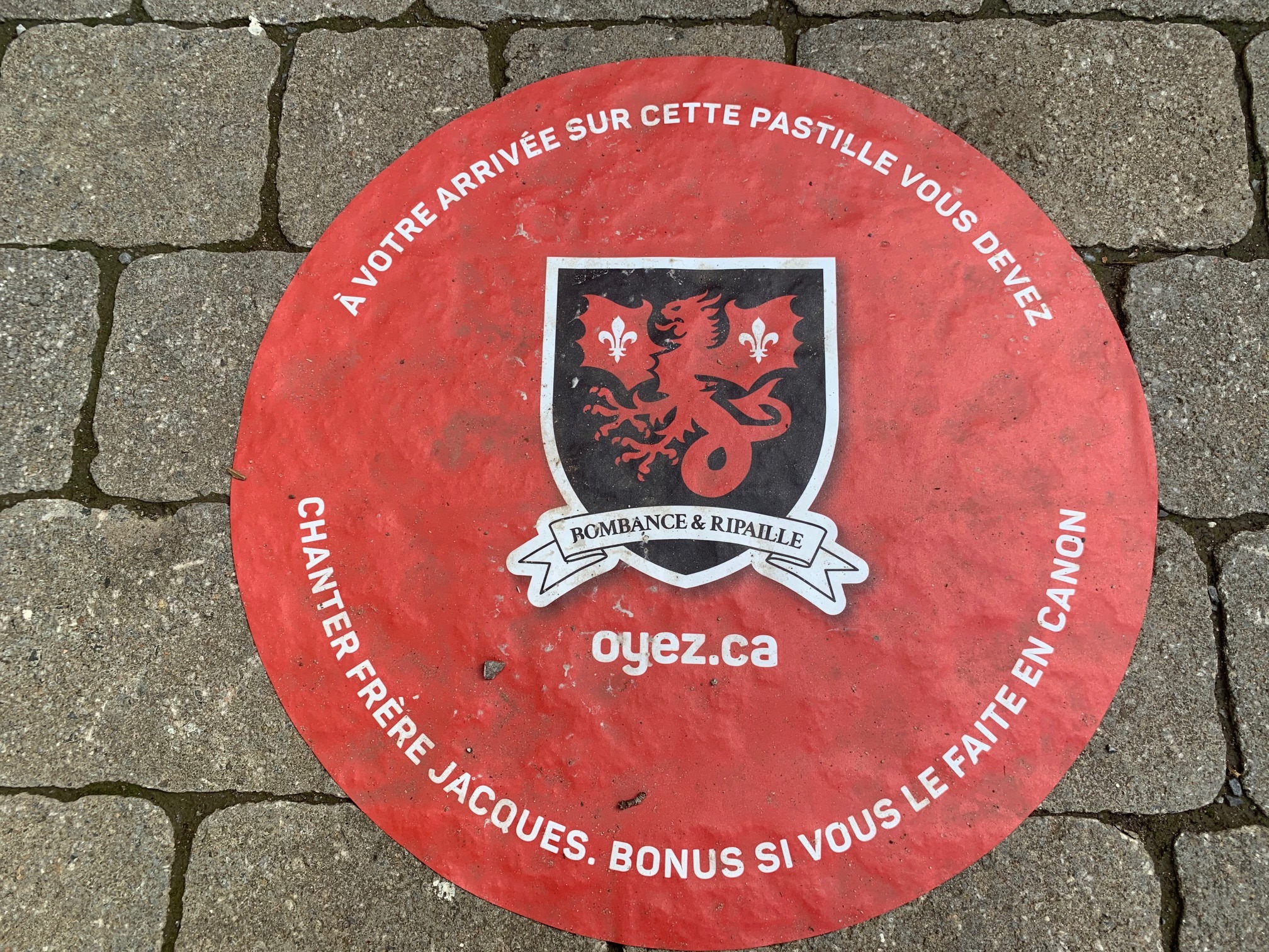 Auberge du Dragon Rouge 8870 Rue Lajeunesse, Montréal