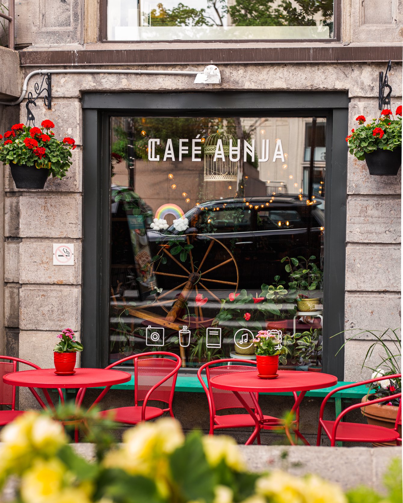 Cafe Aunja 1448 Sherbrooke St W, Montreal