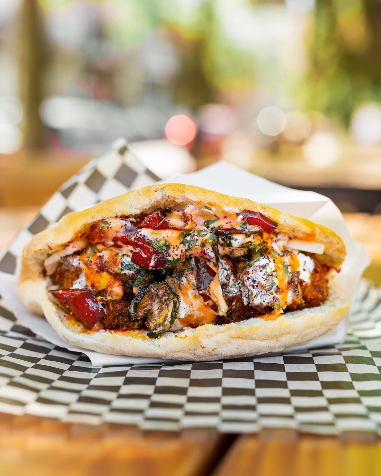 Station Berlin - German Street Food - Craft Beer - Döner Kebab Poutine - Delivery 3751 St Urbain St, Montreal